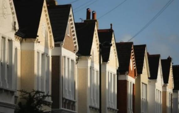 房地产市场蓬勃发展 英国房屋建筑商Countryside的销售飙升