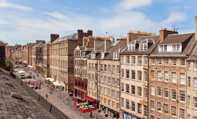 爱丁堡房产目前市场上一些最受欢迎的房屋