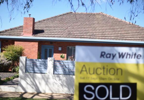 超过三分之一的澳大利亚购房者借款超过预期以开始进入房地产市场