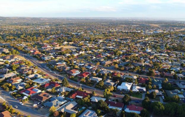 热的住房市场有助于南澳大利亚的账目但不足以阻止预算赤字的增加