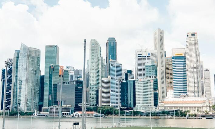 新加坡房屋销售下降22% 外籍劳动力创12年新低
