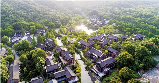 杭州上城区玉皇山南基金小镇与英国华人金融家协会签署战略合作协议