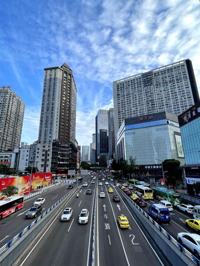 重庆市场房贷利率继续下行首套房主流房贷利率降至5.25.2