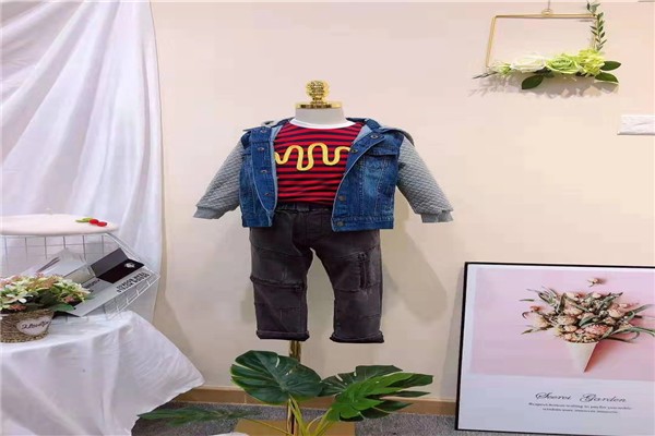 广州批发童装市场在哪里_杭州批发童装市场_临沂童装批发市场价格