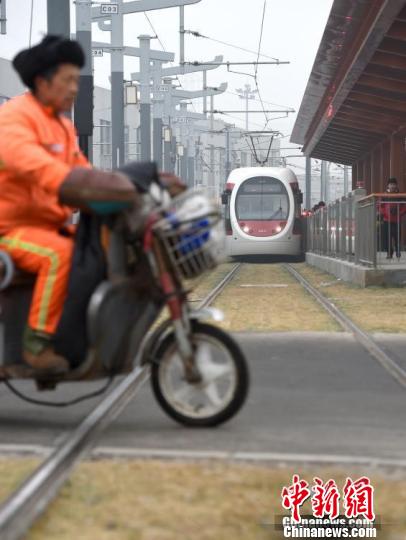 
北京轨道交通燕房线、磁浮S1线、有轨电车西郊线开通试运营